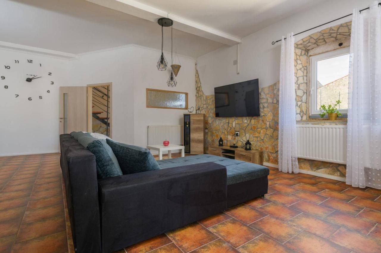 Holiday House Boky Vodnjan Esterno foto