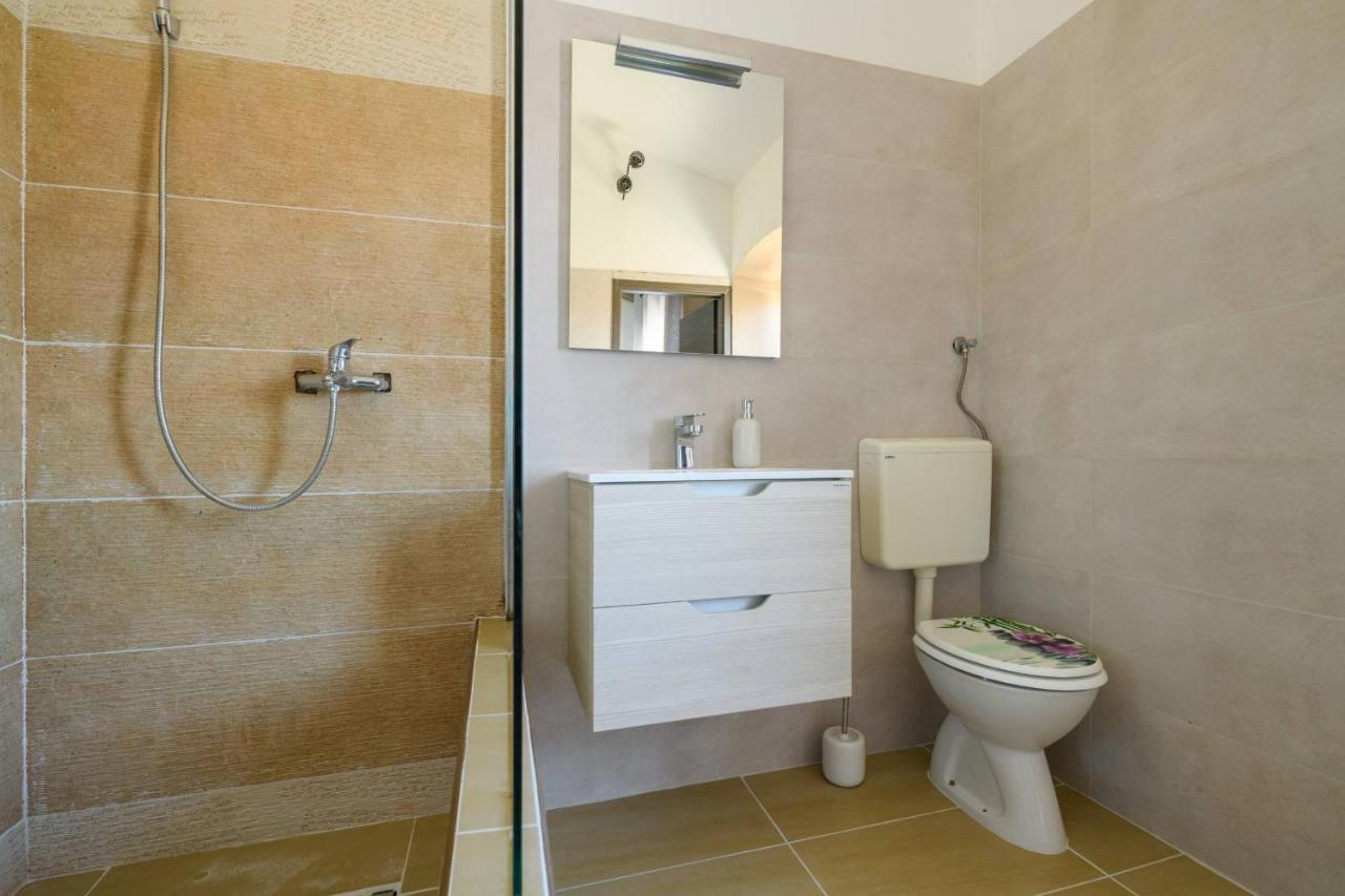 Holiday House Boky Vodnjan Esterno foto
