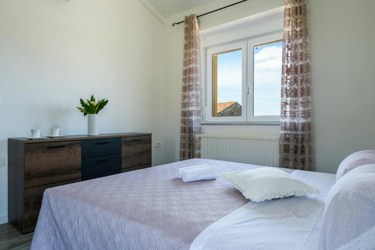 Holiday House Boky Vodnjan Esterno foto