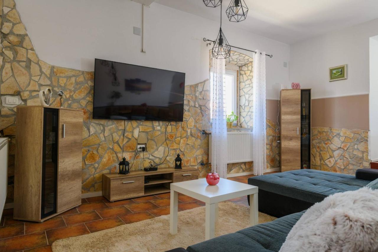 Holiday House Boky Vodnjan Esterno foto