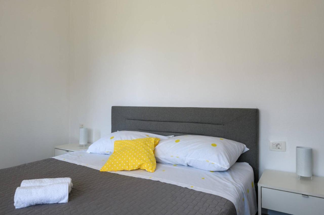Holiday House Boky Vodnjan Esterno foto
