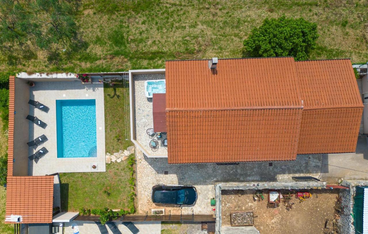 Holiday House Boky Vodnjan Esterno foto